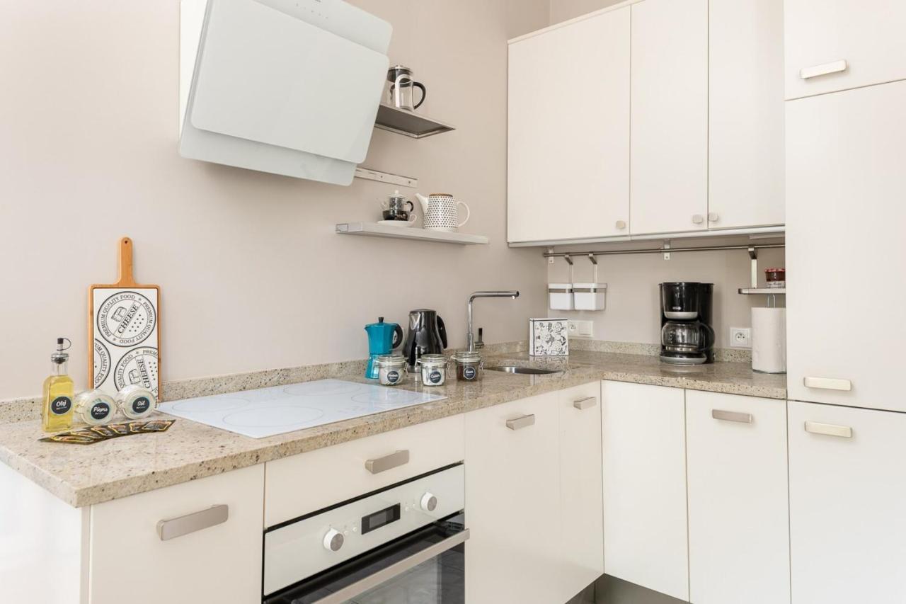 Rent Like - Nowy świat 47a *